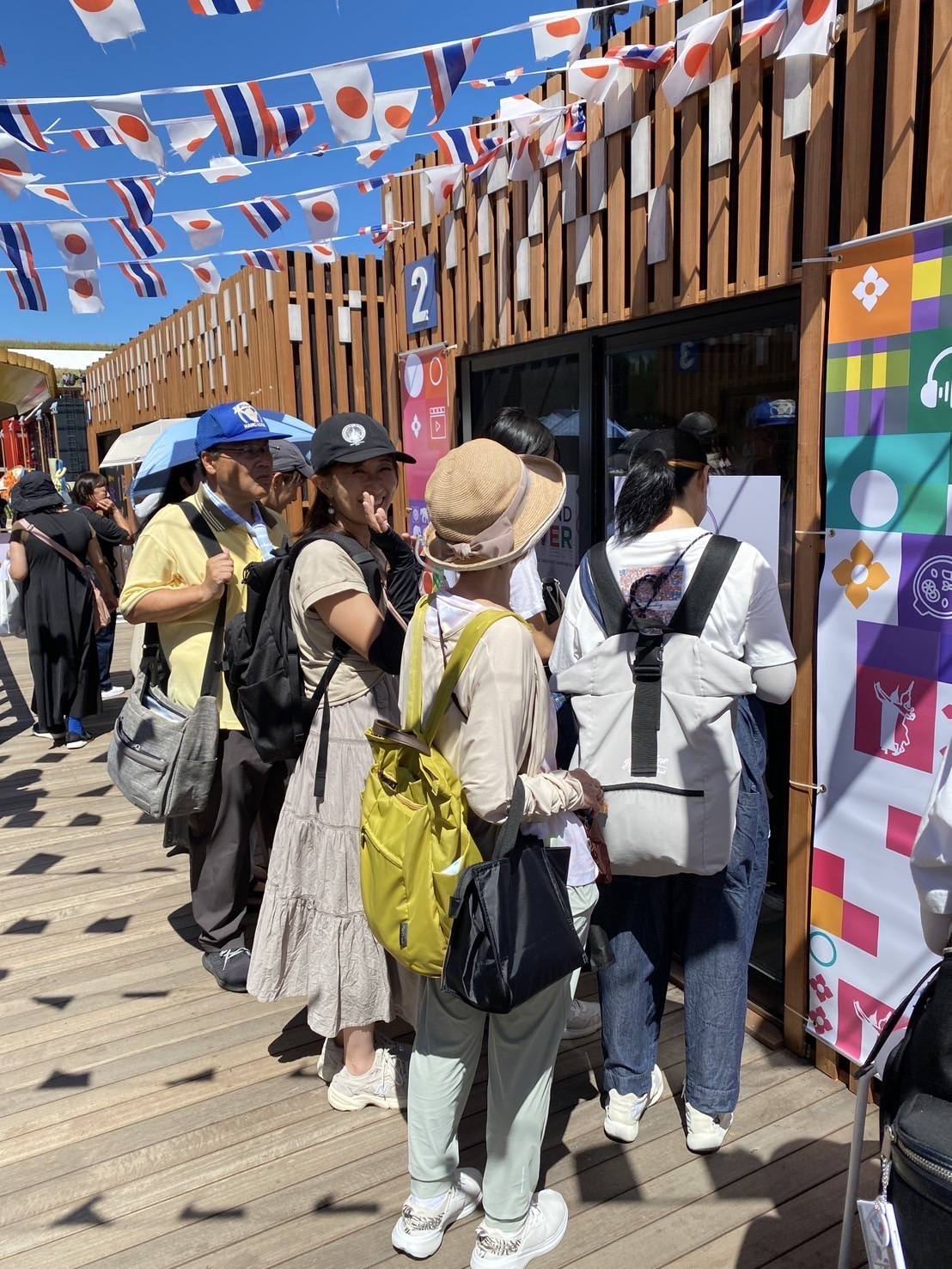 เปิดตัว &ldquo;Thainess Power&rdquo; กรมประชาสัมพันธ์นำ Soft Power ไทยสู่เวที Expo 2025 Osaka  บรรยากาศวันแรกคึกคัก ผู้เข้าชมสนใจร่วมกิจกรรมแน่นบูธไทย