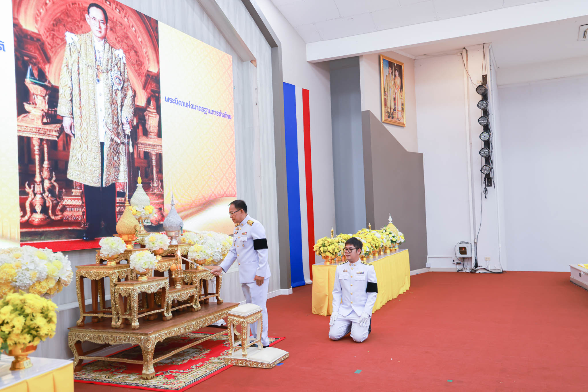 จังหวัดกำแพงเพชร จัดพิธีถวายราชสักการะแด่พระบาทสมเด็จพระบรมชนกาธิเบศร มหาภูมิพลอดุลยเดชมหาราช บรมนาถบพิตร &ldquo;พระบิดาแห่งมาตรฐานการช่างไทย&rdquo; เนื่องใน &ldquo;วันมาตรฐานฝีมือแรงงานแห่งชาติ&rdquo;