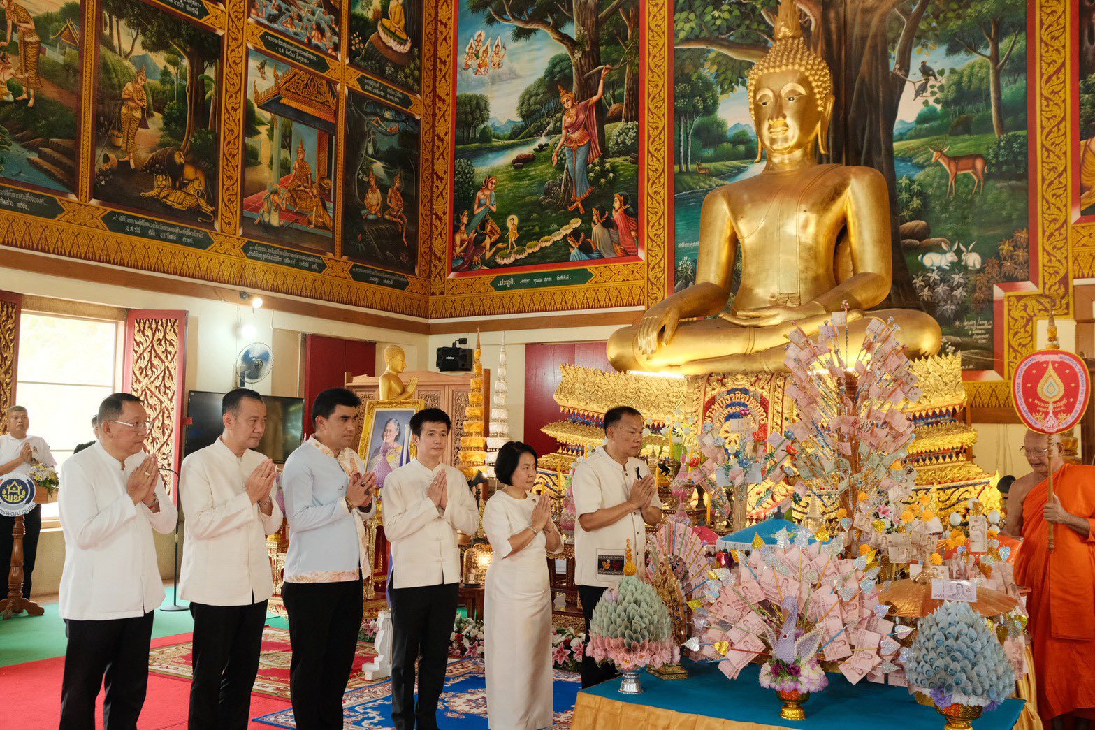 จังหวัดกำแพงเพชร จัดพิธีทอดผ้าป่าสมทบกองทุนพัฒนาเด็กชนบทในพระราชูปถัมภ์ฯ ประจำปี 2569 ณ วัดคูยาง พระอารามหลวง