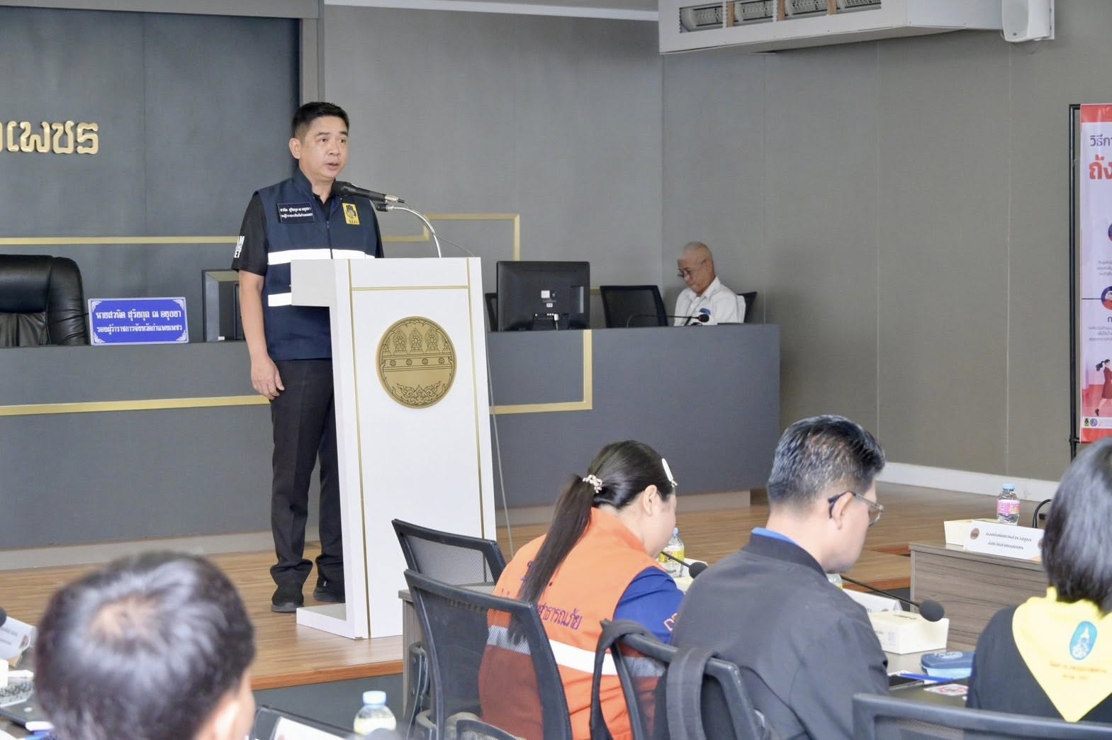 รองผู้ว่าฯ กำแพงเพชร เปิดโครงการประชุมเชิงปฏิบัติการเพื่อขับเคลื่อนการพัฒนาความปลอดภัยด้านอัคคีภัยในระดับพื้นที่จังหวัดฯ ประจำปีงบประมาณ พ.ศ.2569 ขับเคลื่อนแผนป้องกันอัคคีภัยเชิงรุก ชูแนวคิด "ก่อน-ขณะ-หลัง" เกิดเหตุ สร้างเครือข่ายระงับเหตุฉุกเฉินระดับท้องถิ่นที่มีประสิทธิภาพ ลดสถิติความสูญเสียในพื้นที่