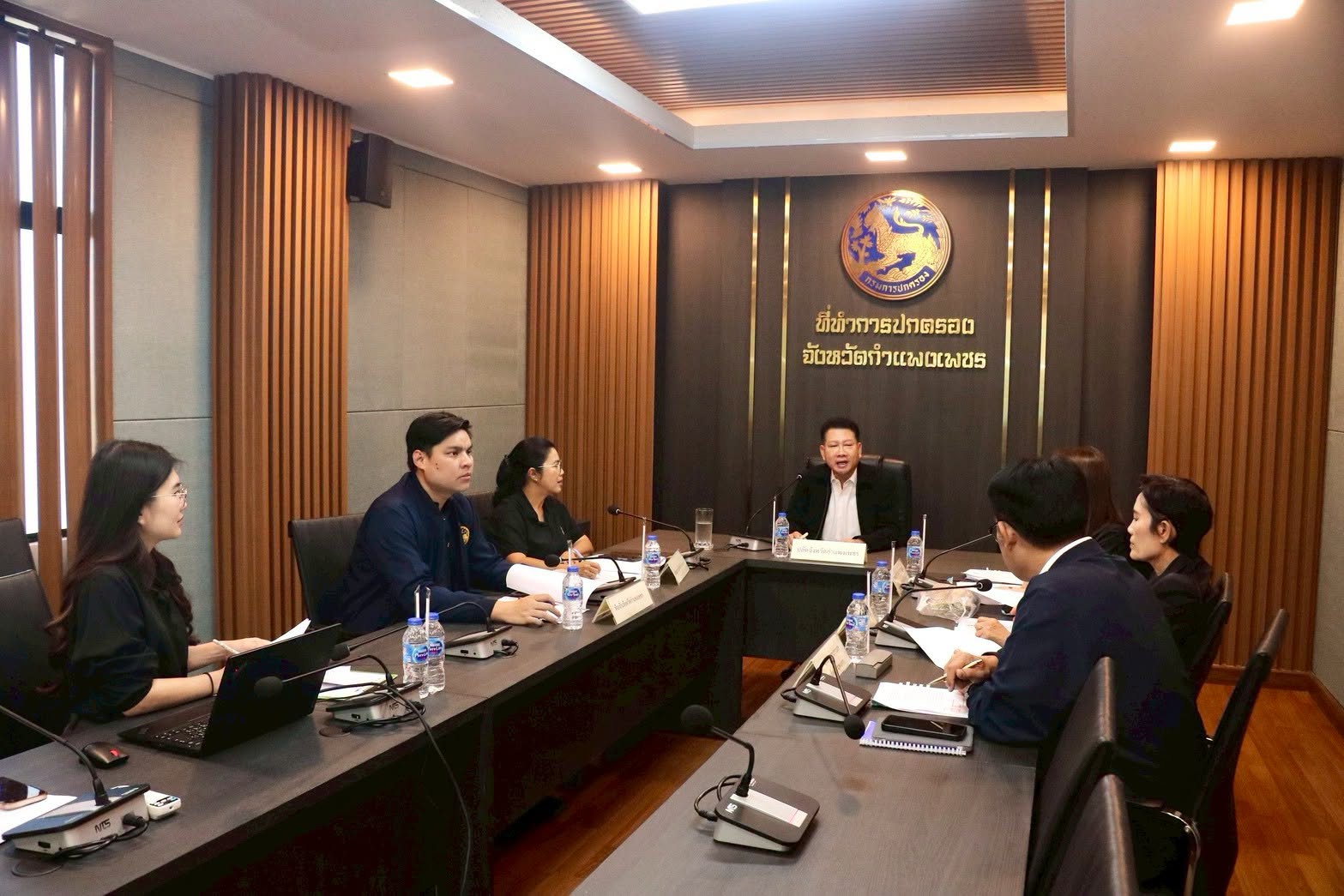 จังหวัดกำแพงเพชรประชุมคณะกรรมการคัดเลือกหมู่บ้านต้นแบบประชาธิปไตยดีเด่น ประจำปี2569