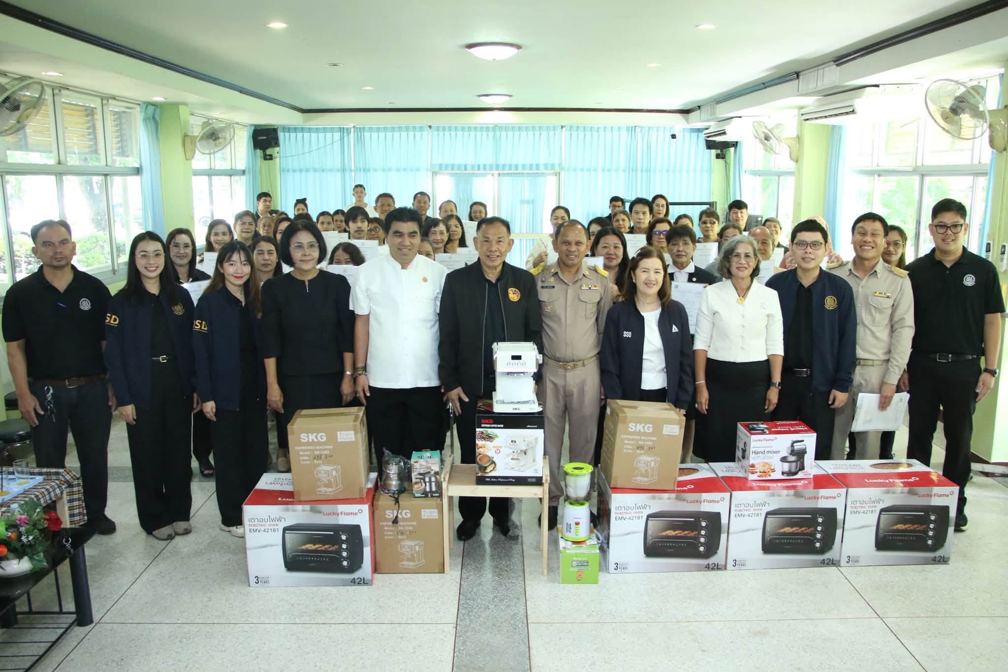 สำนักงานพัฒนาฝีมือแรงงานจังหวัดกำแพงเพชร เดินหน้ายกระดับเศรษฐกิจฐานราก มอบวุฒิบัตรพร้อม &ldquo;ชุดเครื่องมือทำมาหากิน&rdquo; แก่ผู้ผ่านการฝึกอบรม 40 ราย มุ่งสร้างอาชีพและรายได้อย่างยั่งยืน