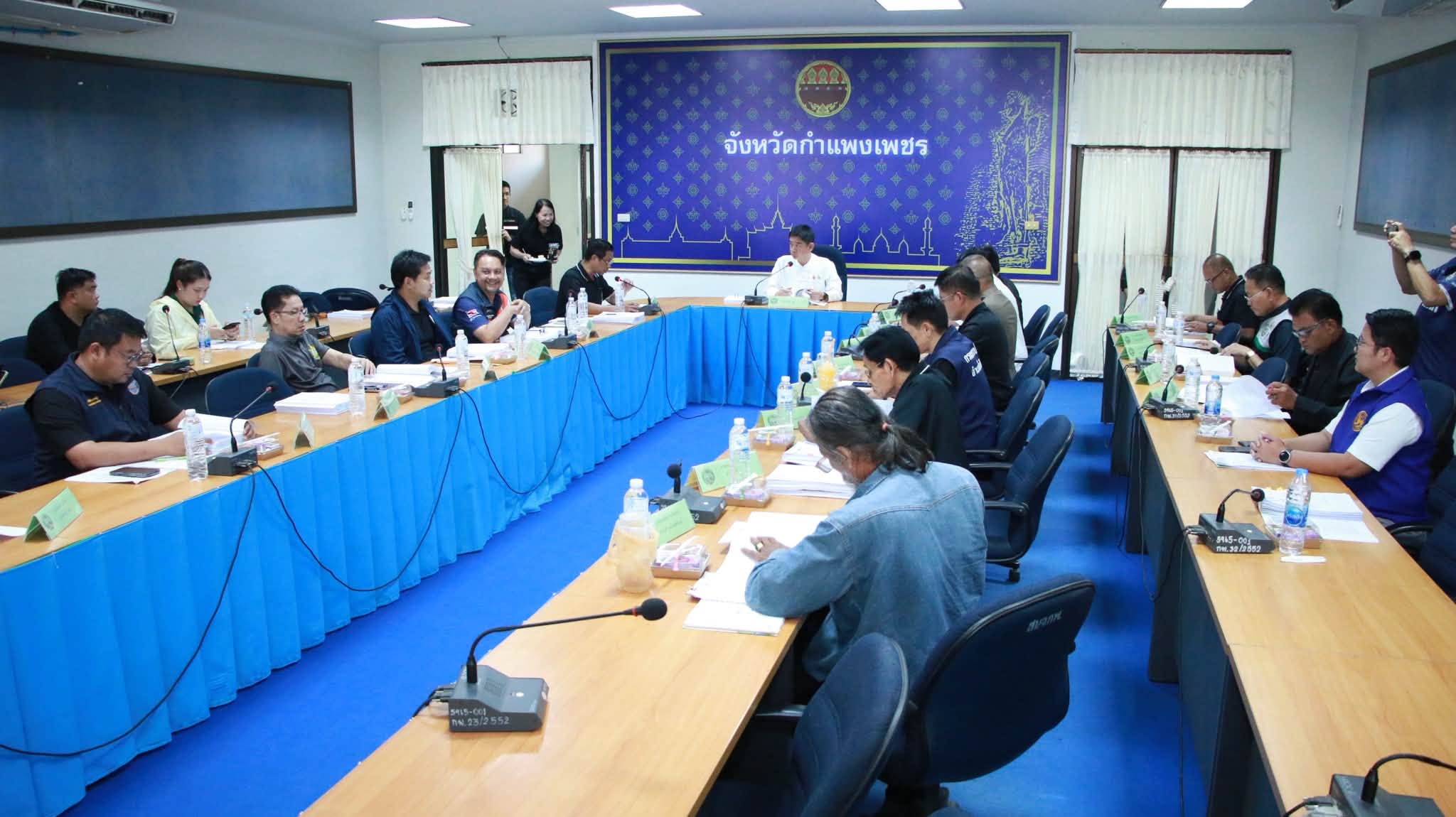 จังหวัดกำแพงเพชรคณะอนุกรรมการฯ ลงพื้นที่ตรวจสอบสถานที่กิจการดูดทรายและประชุมพิจารณาอนุญาตให้ดูดทรายประจำจังหวัดกำแพงเพชร   ในพื้นที่อำเภอเมืองกำแพงเพชร และอำเภอโกสัมพีนคร รวมจำนวน 15 ท่า 
