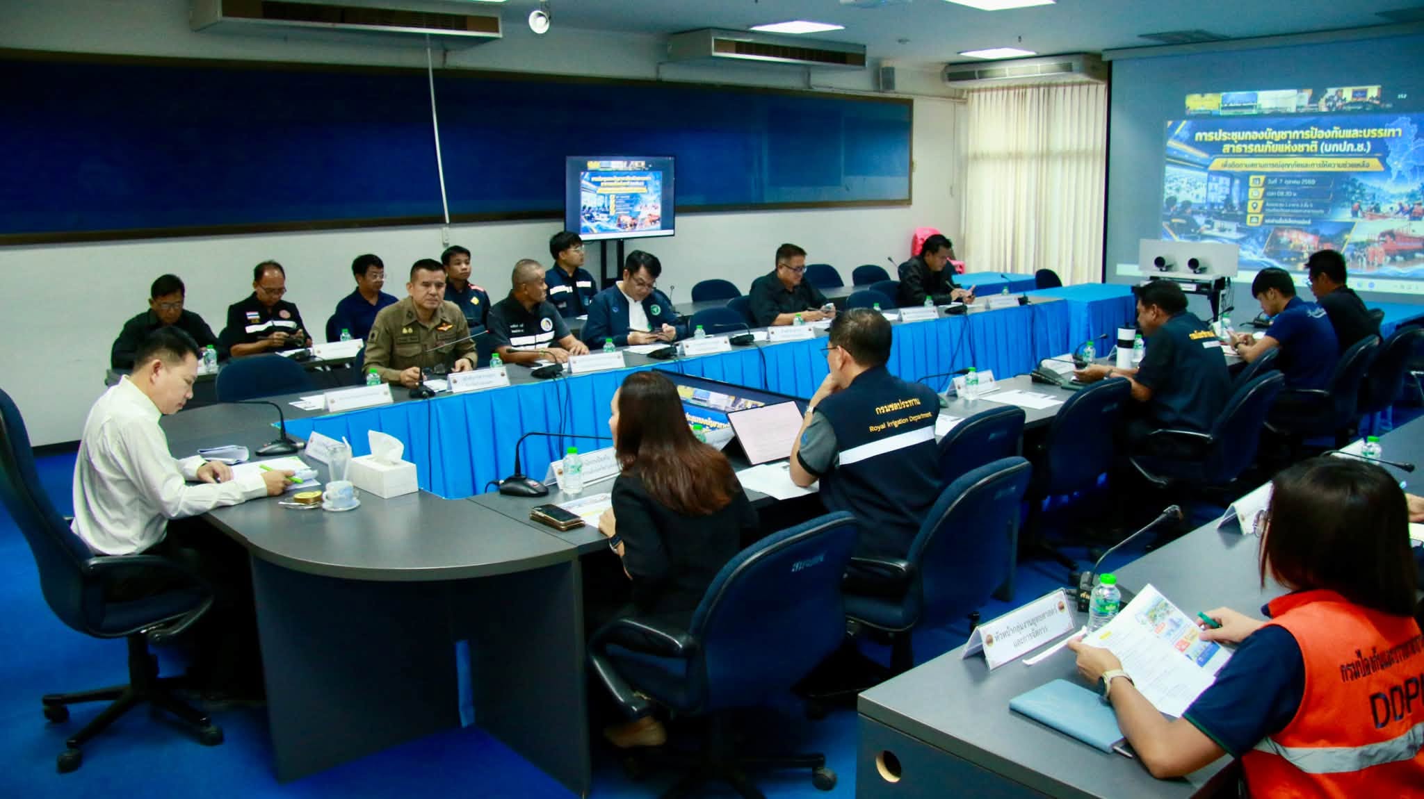 กอ.ปภ.จ.กำแพงเพชร ร่วมประชุม บกปภ.ช. ผ่านระบบอิเล็กทรอนิกส์ ติดตามสถานการณ์น้ำและแผนช่วยเหลือผู้ประสบอุทกภัยทั่วประเทศ