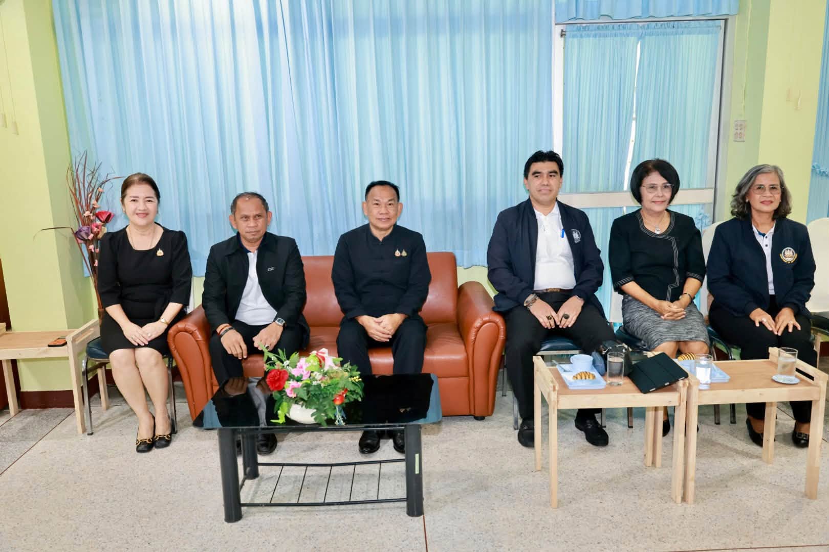 รองผู้ว่าราชการจังหวัดกำแพงเพชร เป็นประธานในพิธีมอบวุฒิบัตรและเครื่องมือพื้นฐานชุดการฝึก หรือ &ldquo;ชุดเครื่องมือทำมาหากิน&rdquo;